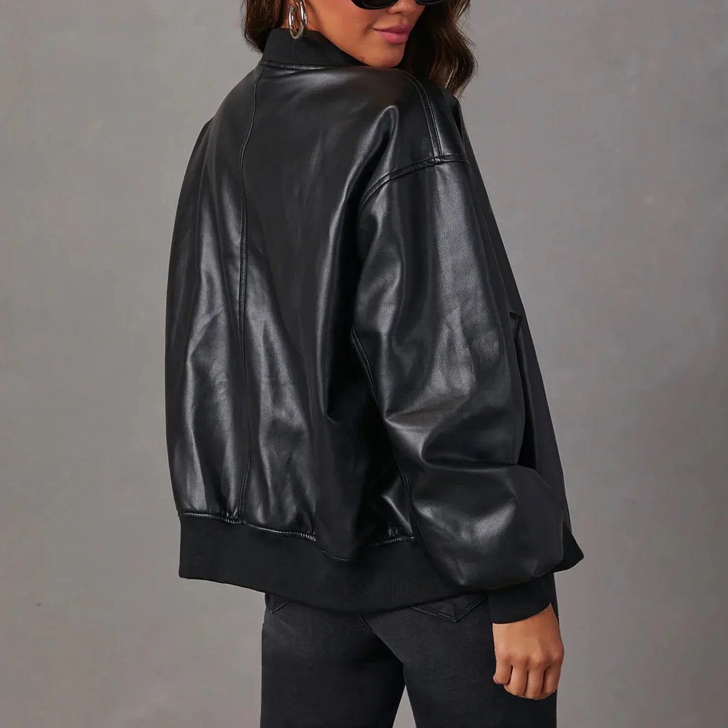 CHAQUETA BOMBER DE CUERO MIRA