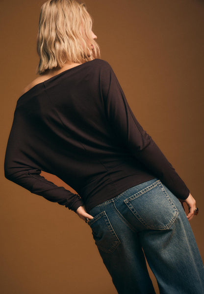 Camiseta Asimétrica Dulce Olympe en Tejido Modal