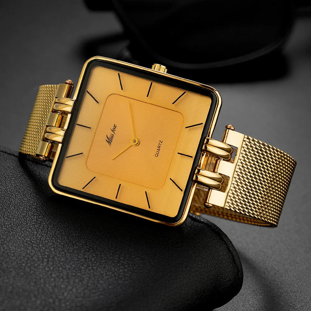 RELOJ CUADRADO MAGNUS