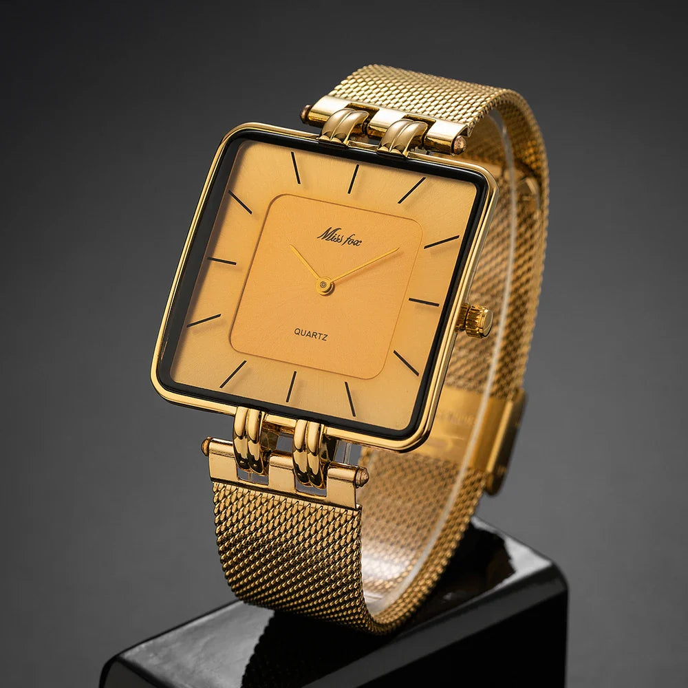 RELOJ CUADRADO MAGNUS