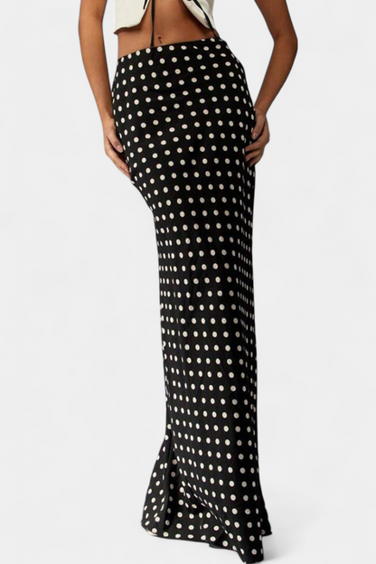 FALDA LARGA CON LUNARES